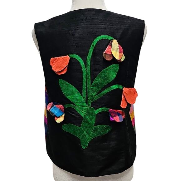 Handcrafted Women's Artistic Multicolor Plaid and Floral 3 Button Vest Size S/M - Picture 4 of 7